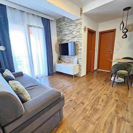 Amari Appartement Starigrad Paklenica Kamer foto