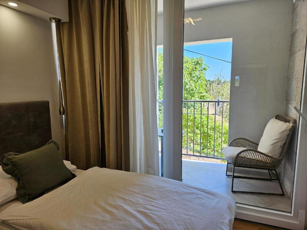 Amari Appartement Starigrad Paklenica Buitenkant foto
