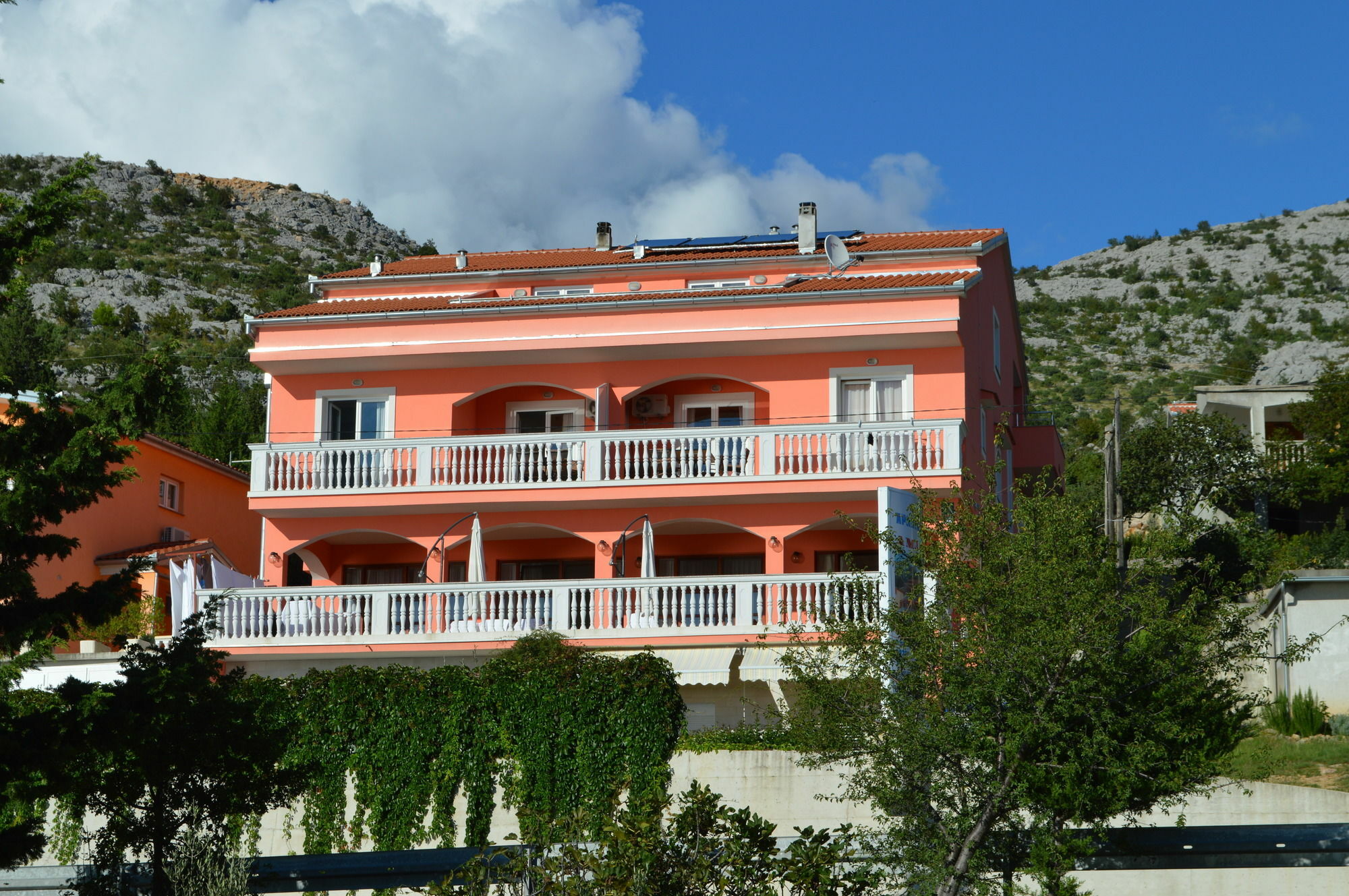 Amari Appartement Starigrad Paklenica Buitenkant foto