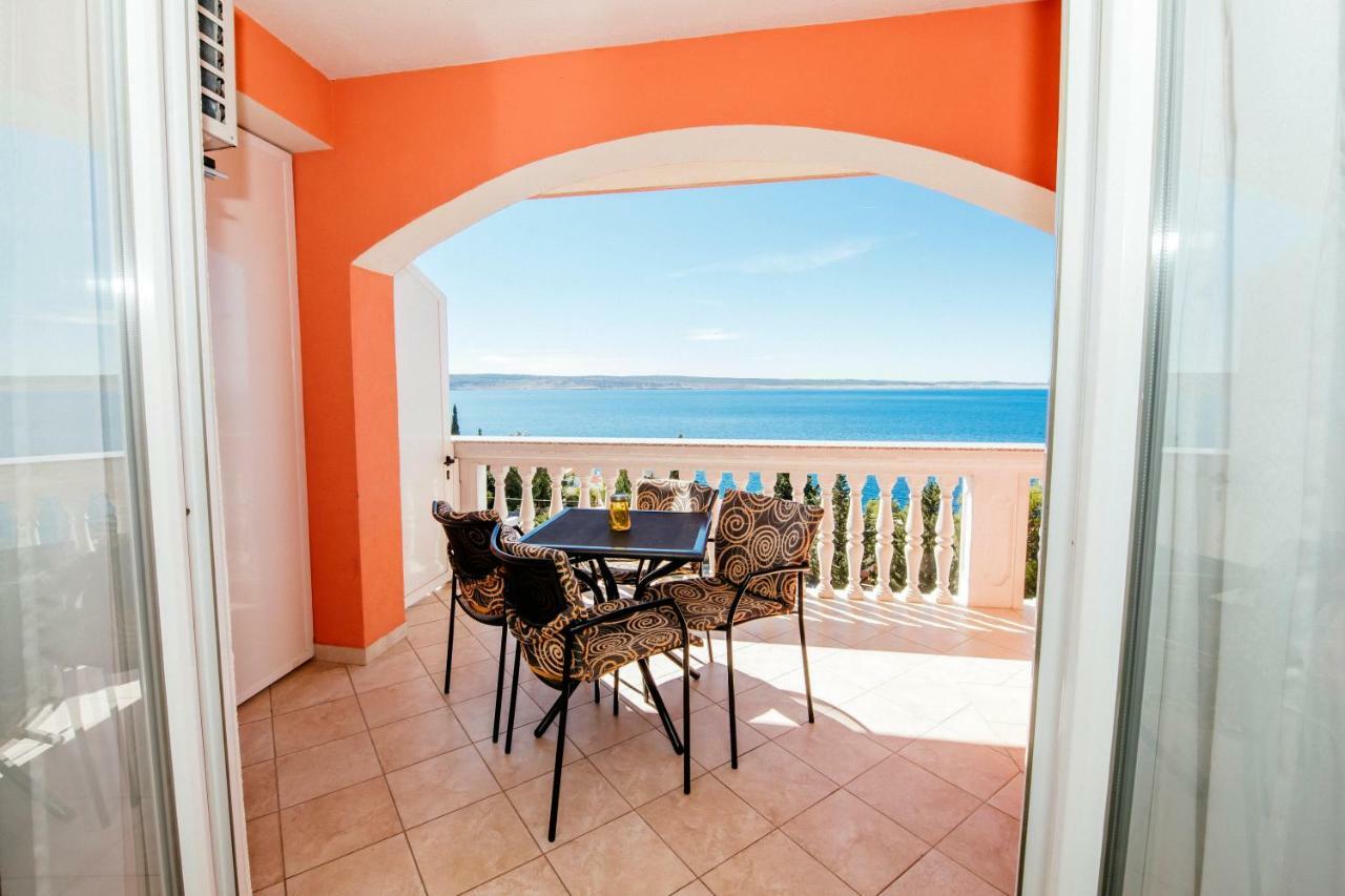Amari Appartement Starigrad Paklenica Buitenkant foto